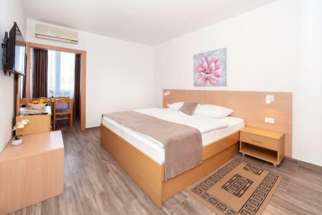 Hotel Omorika Punat Eksteriør bilde
